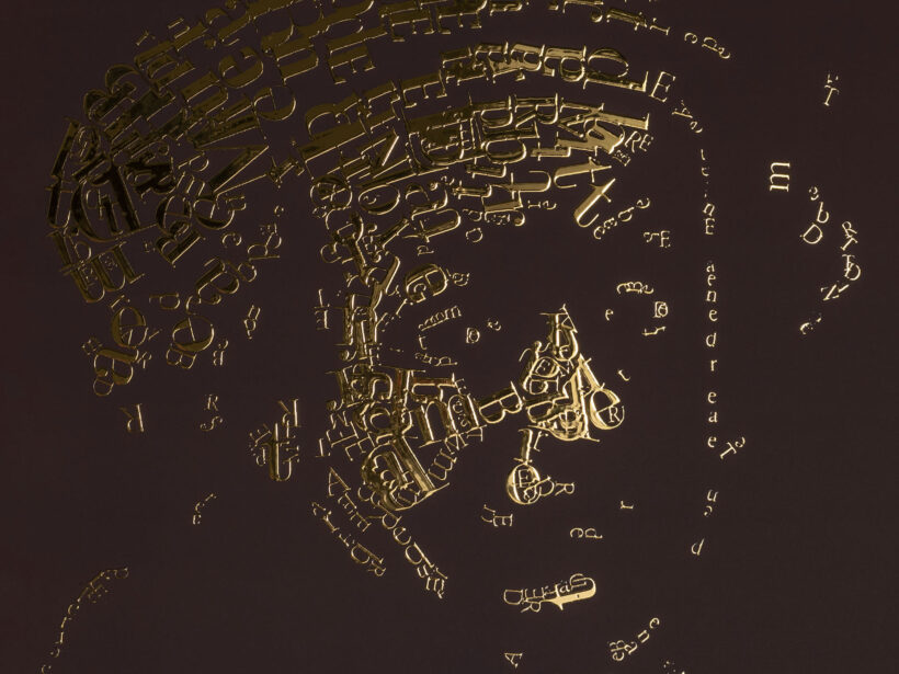 detail Rembrandt type 1 | Letterhead Gold print | Dark Chocolate