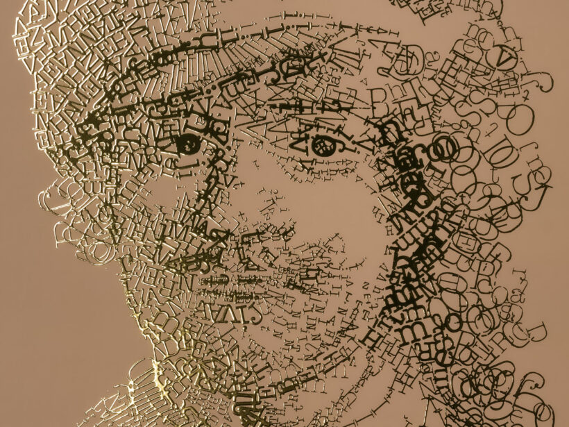 detail Rembrandt type 3 | Letterhead Gold print | Latte